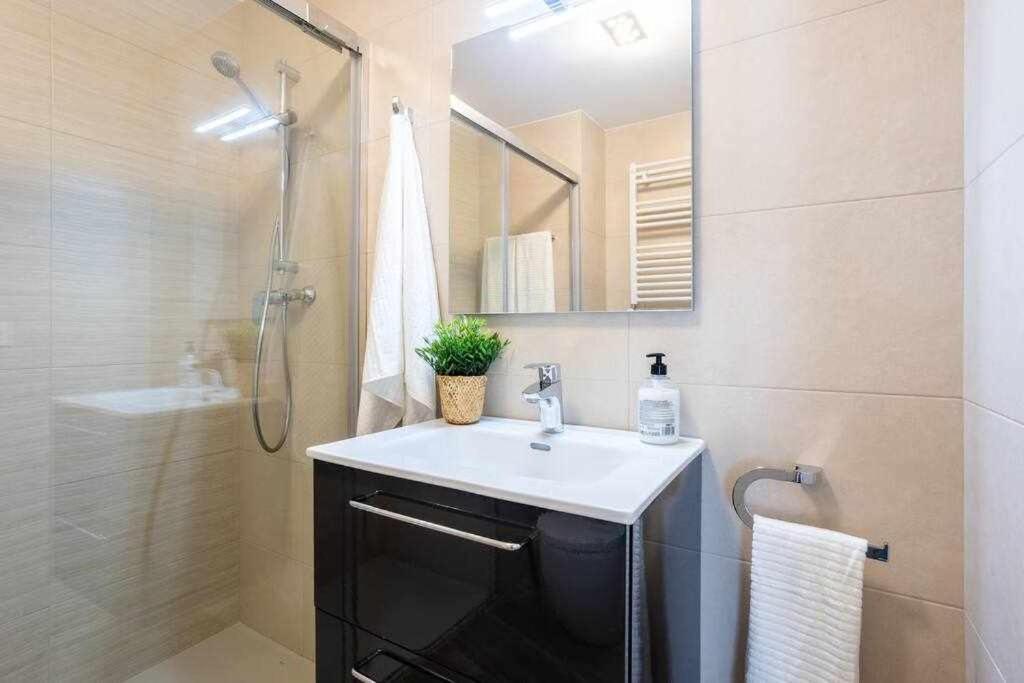Apartamento Coimbra Etxea Precioso Piso Recien Estrenado Bermeo Exterior foto