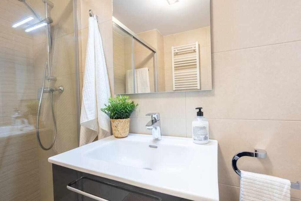 Apartamento Coimbra Etxea Precioso Piso Recien Estrenado Bermeo Exterior foto